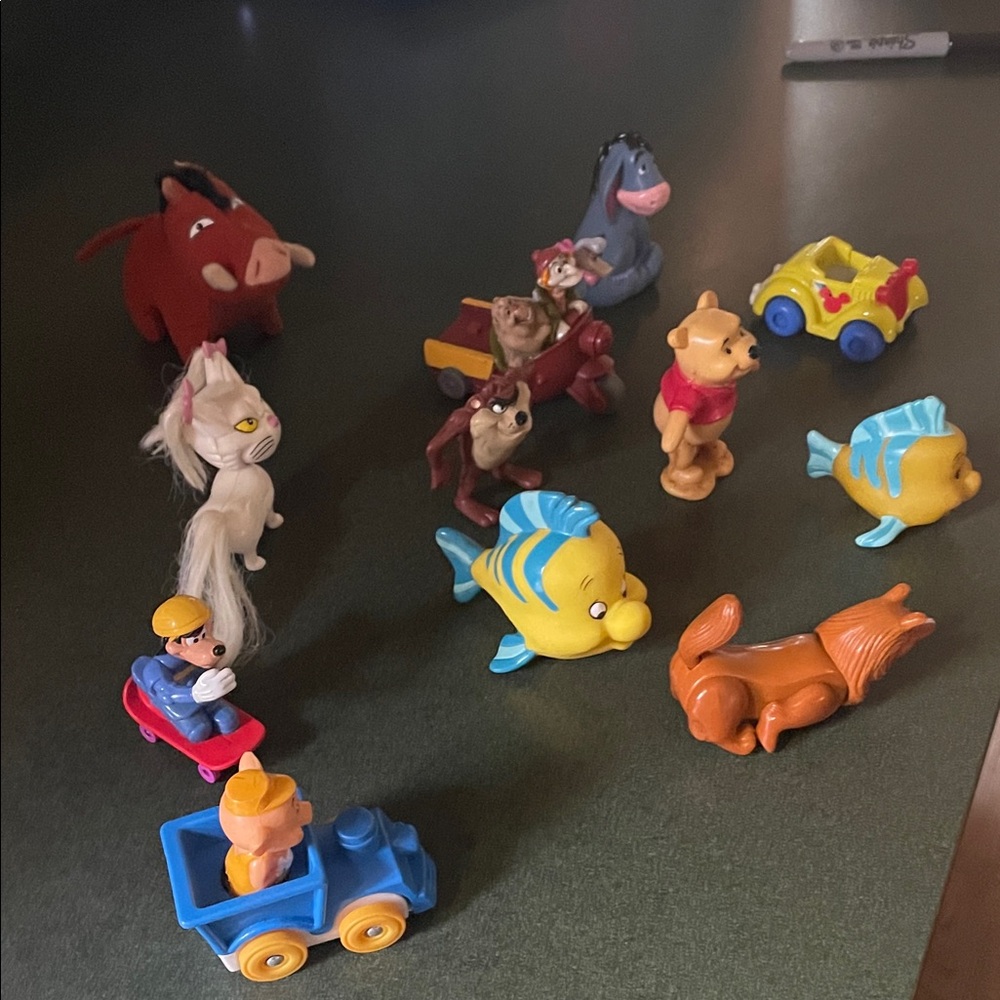 VINTAGE DisneyColorful Animal Figurine Set,12 in all